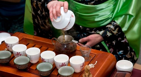 Столовый этикет в разных странах Столовый этикет в разных странах